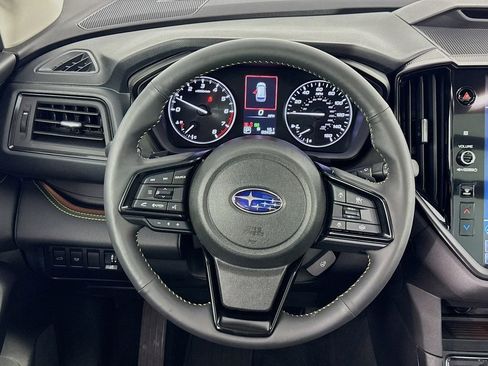 Used 2025 Subaru Ascent Bronze Edition w/ Onyx Package image 38