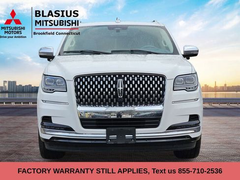 Used 2022 Lincoln Navigator Black Label image 3