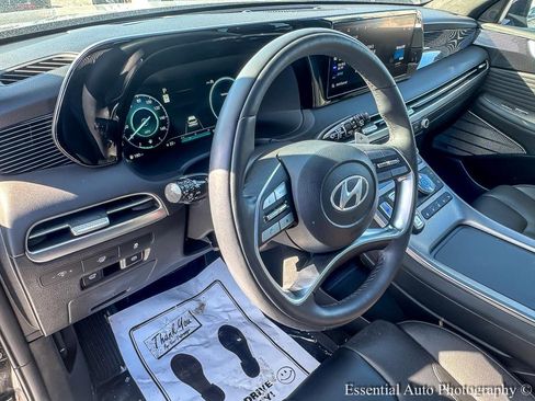 Used 2024 Hyundai Palisade Calligraphy image 10