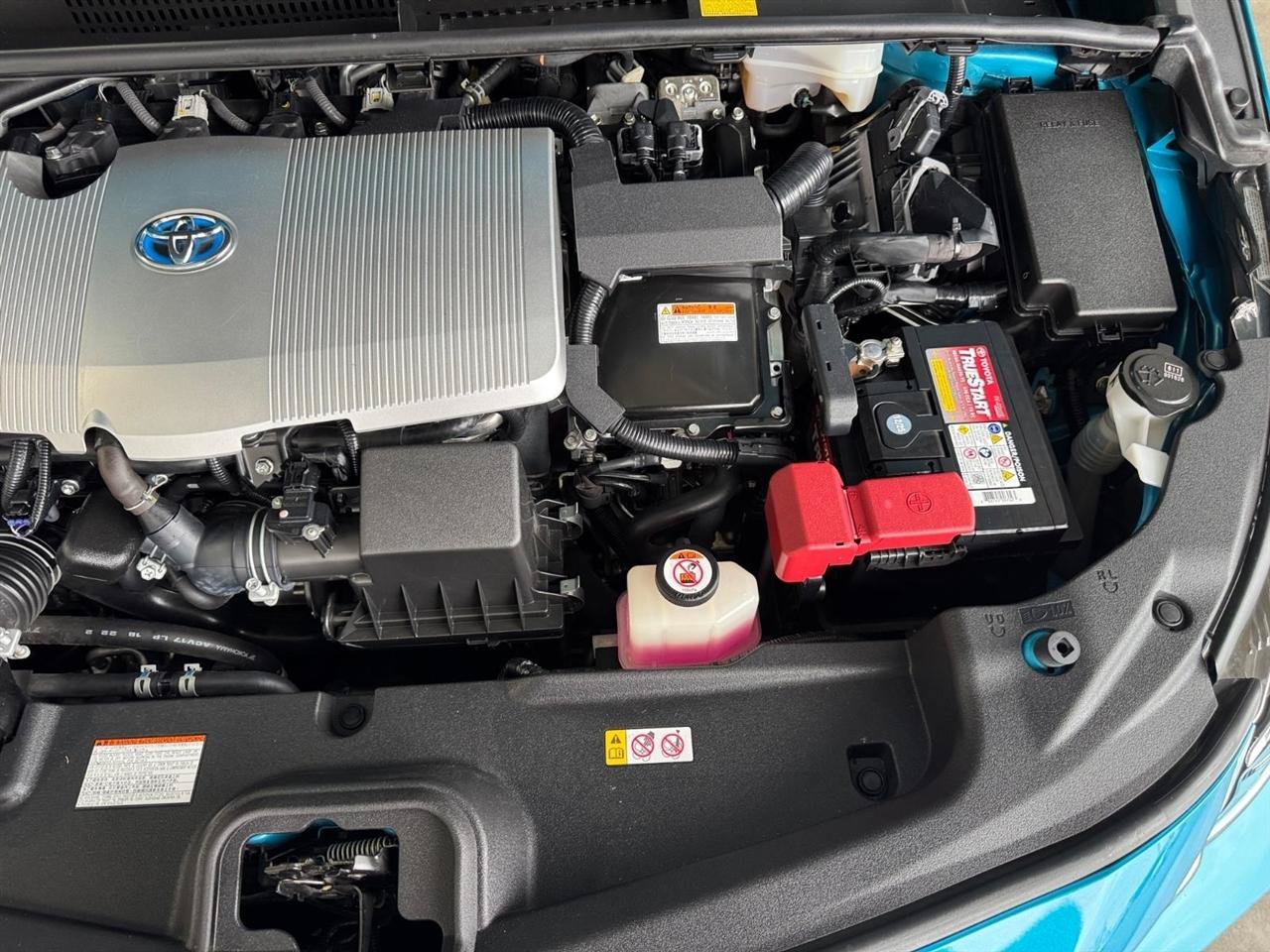 Used 2018 Toyota Prius Prime Advanced FWD image 35