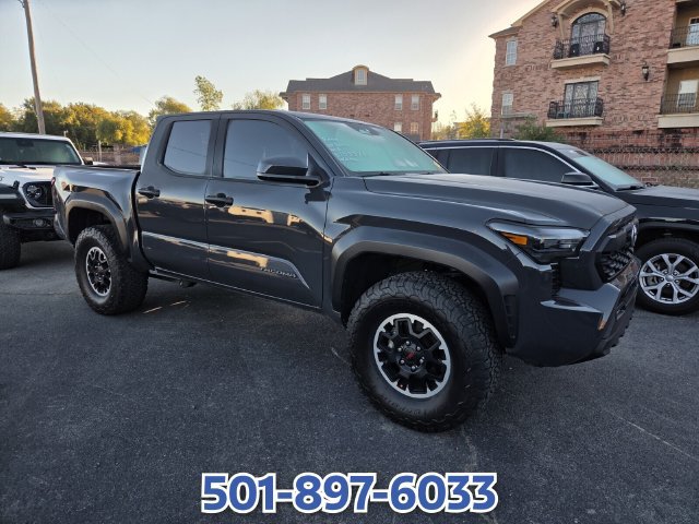 Used 2024 Toyota Tacoma TRD Off-Road AWD/4WD image 3