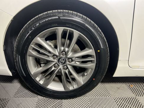 Used 2016 Toyota Camry SE FWD image 13