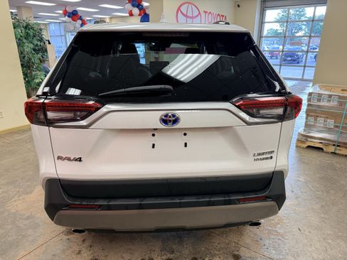 Used 2023 Toyota RAV4 Limited AWD/4WD image 10