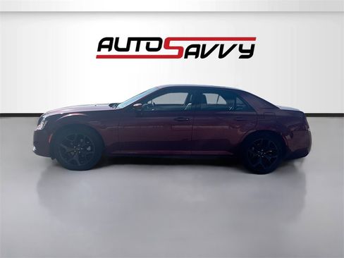 Used 2022 Chrysler 300 S image 4