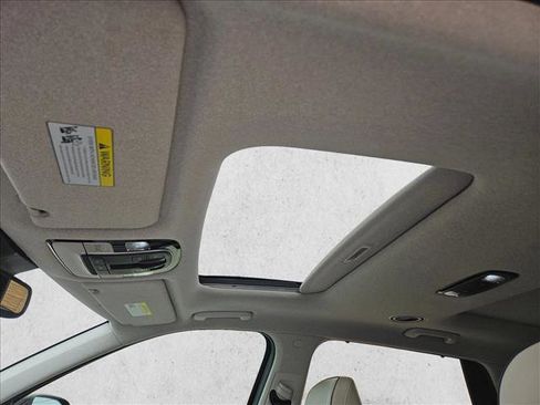 Used 2021 Hyundai Palisade Limited image 16