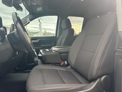 Used 2022 Chevrolet Silverado 1500 LT image 9