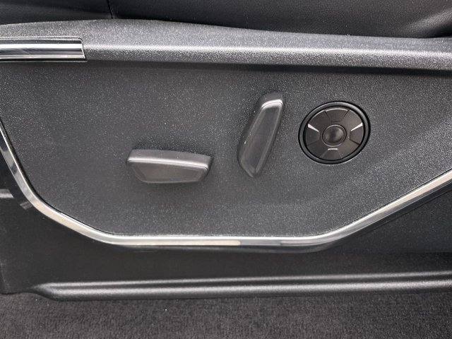 Used 2026 Ford F350 Platinum AWD/4WD image 12