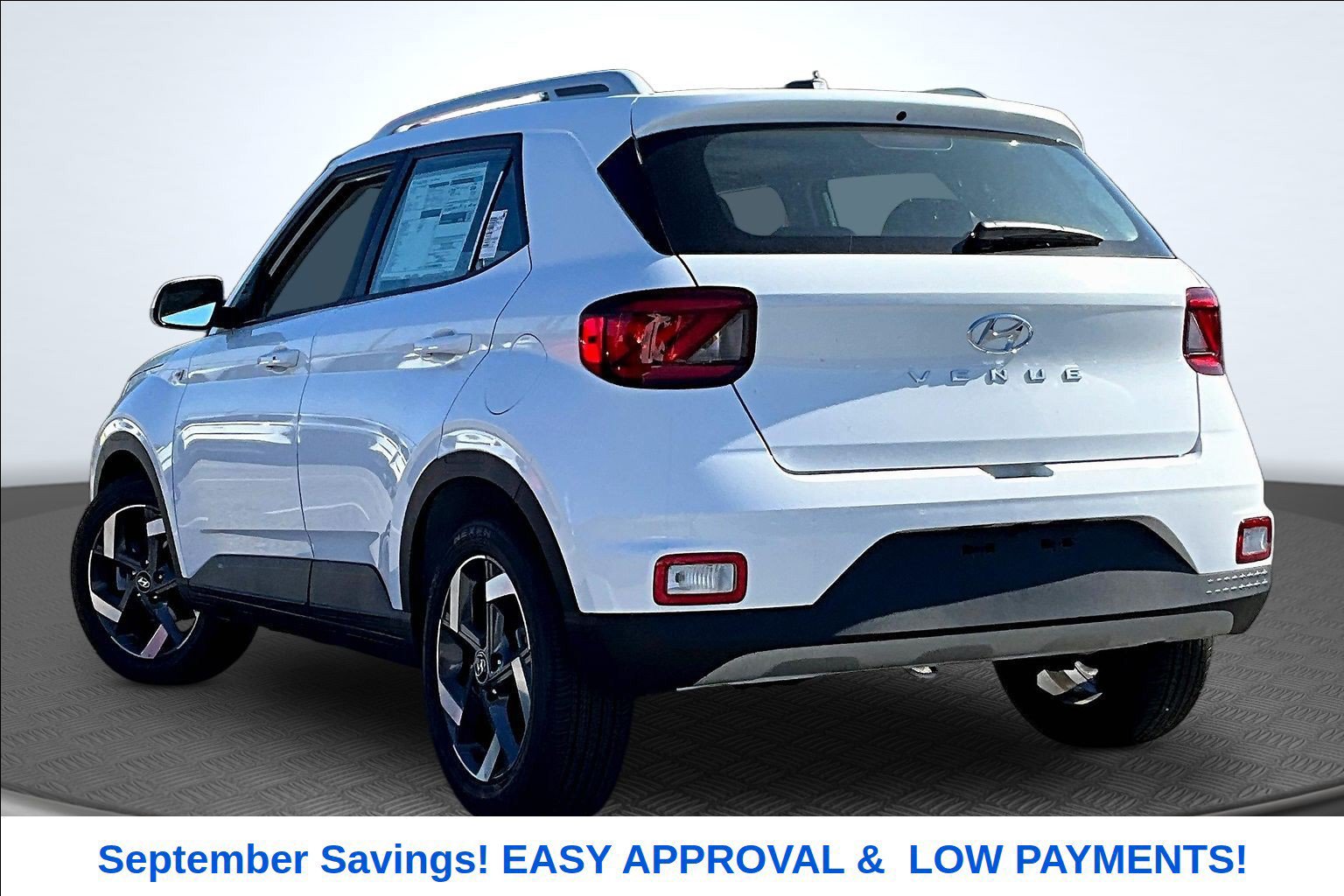 New 2026 Hyundai Venue SEL FWD image 4