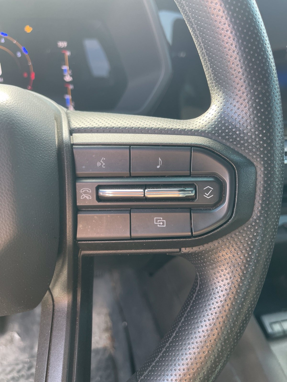 Used 2023 Chevrolet Colorado W/T RWD image 19