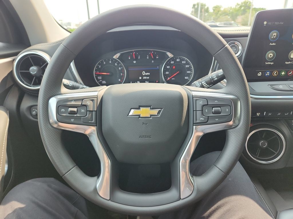New 2026 Chevrolet Blazer LT w/ Convenience Package AWD/4WD image 17
