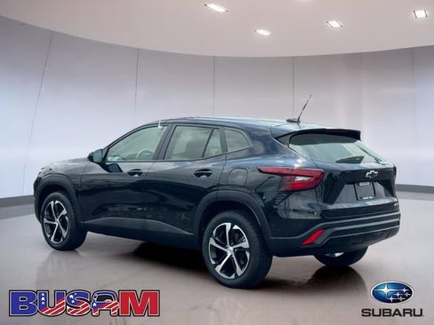 Used 2024 Chevrolet Trax RS w/ Driver Confidence Package FWD image 6