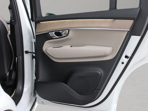 New 2026 Volvo XC90 B5 Core AWD/4WD image 29