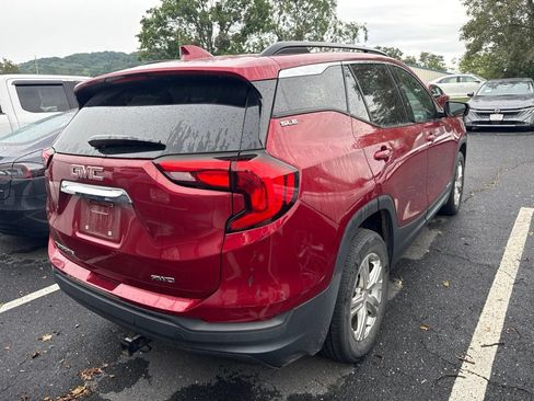 Used 2019 GMC Terrain SLE w/ Driver Convenience Package AWD/4WD image 4