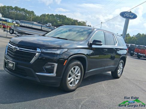 Used 2023 Chevrolet Traverse LS w/ Safety Package image 26