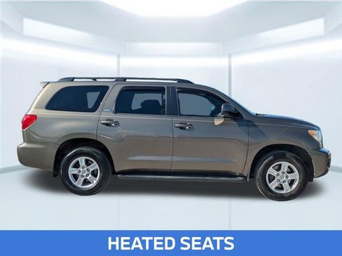Used 2016 Toyota Sequoia SR5 RWD image 8