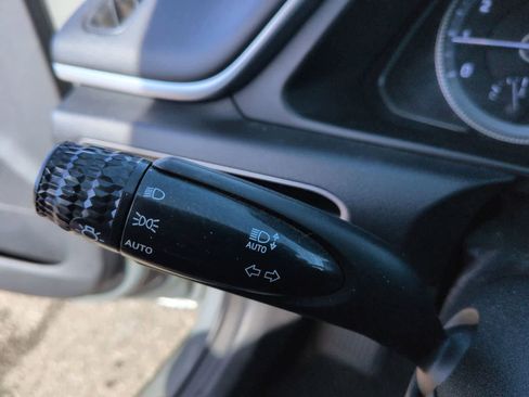 Used 2021 Hyundai Sonata SE image 14