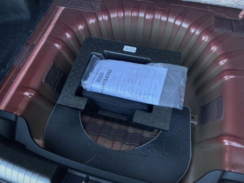 Used 2025 Chevrolet Malibu LT image 41