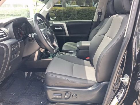 Used 2024 Toyota 4Runner SR5 Premium w/ Moonroof Package AWD/4WD image 11