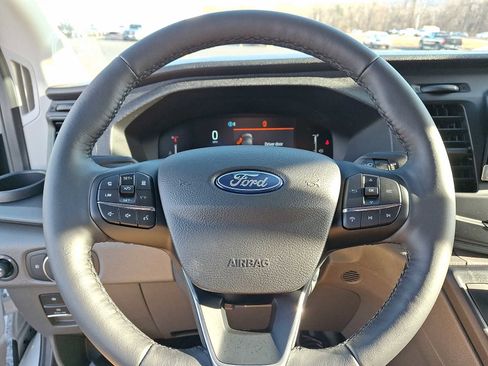 New 2026 Ford Transit 250 148 Medium Roof w/ Load Area Protection Package image 18