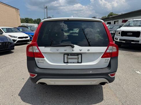 Used 2012 Volvo XC70 T6 AWD/4WD image 10