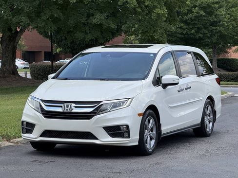 Used 2018 Honda Odyssey EX-L image 3