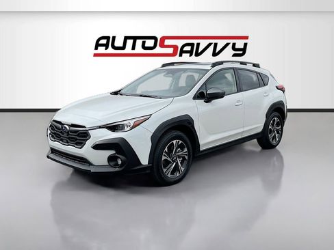 Used 2024 Subaru Crosstrek 2.0i Premium image 3