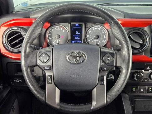 Used 2019 Toyota Tacoma TRD Off-Road image 22