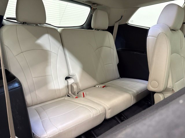 Used 2024 Buick Enclave Essence w/ Experience Buick Package AWD/4WD image 13
