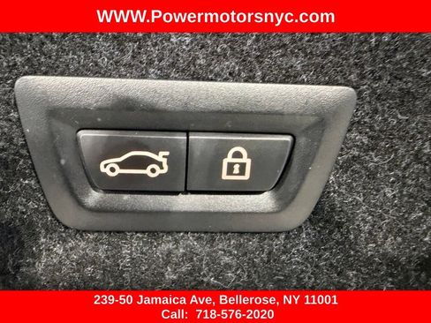 Used 2021 BMW 330e w/ M Sport Package RWD image 17