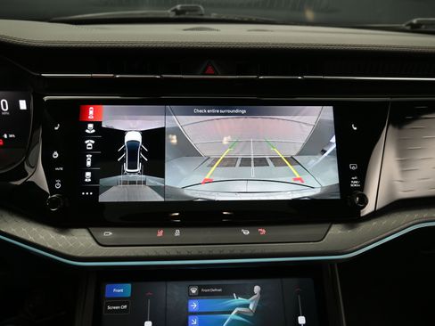 Used 2025 Jeep Wagoneer S Limited image 20