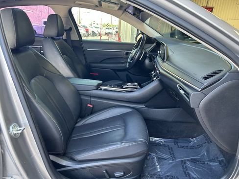 Used 2022 Hyundai Sonata Limited FWD image 14