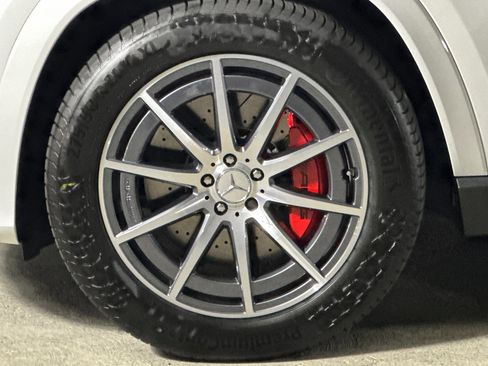 New 2026 Mercedes-Benz GLS 63 AMG 4MATIC image 11