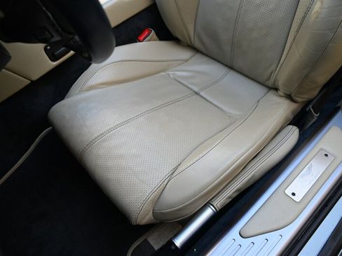 Used 2007 Aston Martin DB9 Volante RWD image 38
