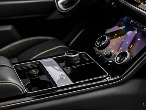 Used 2018 Land Rover Range Rover Velar R-Dynamic SE image 53