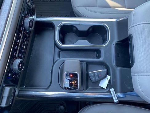 New 2026 Chevrolet Silverado 1500 LTZ w/ LTZ Premium Package AWD/4WD image 38