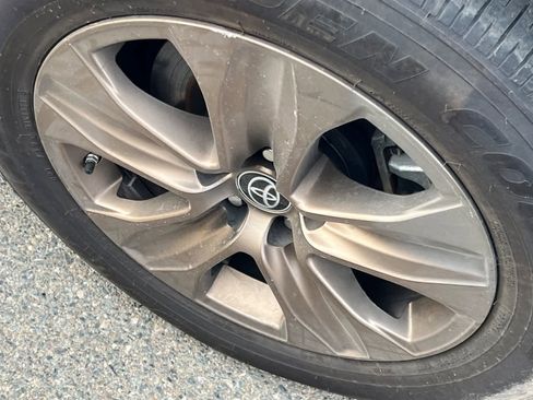 Used 2022 Toyota Highlander Bronze Edition image 22