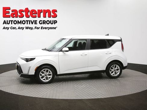 Used 2024 Kia Soul LX w/ Option Group 015 image 55