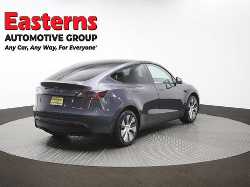 Used 2022 Tesla Model Y Long Range AWD/4WD image 35