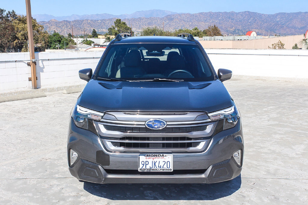 Used 2025 Subaru Forester Premium w/ Convenience Package #1 AWD/4WD image 2
