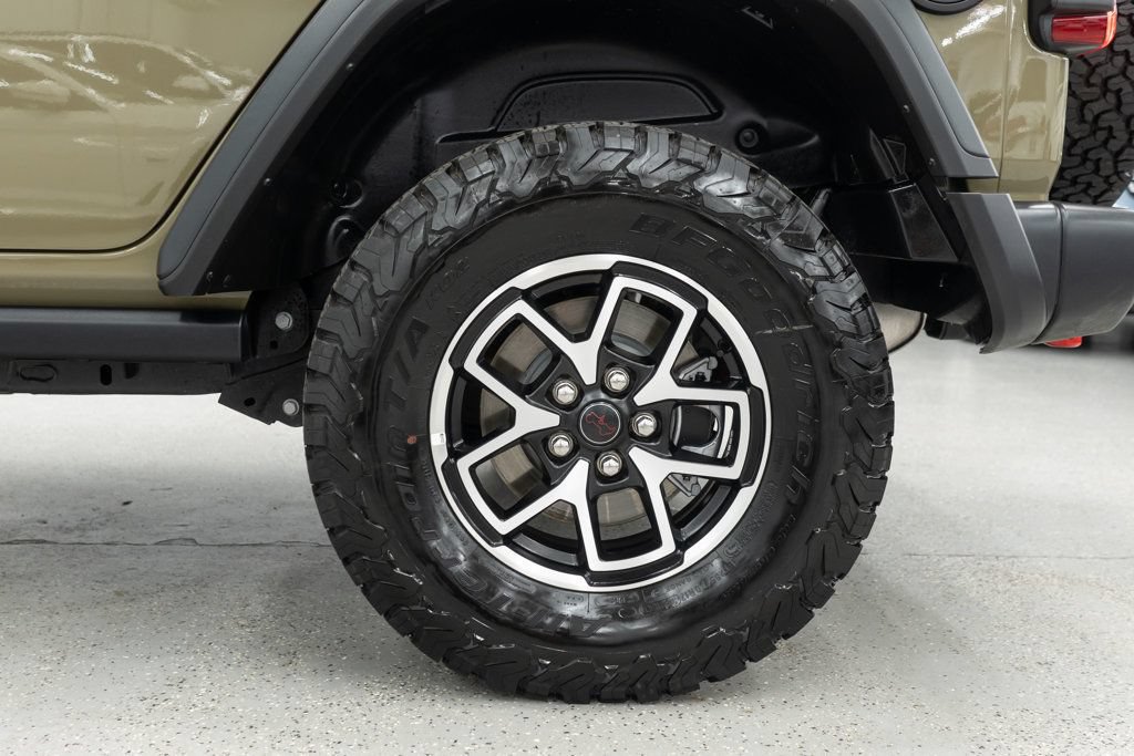 Used 2026 Jeep Wrangler Unlimited Rubicon AWD/4WD image 29