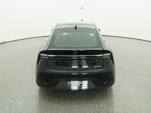 New 2026 Toyota Prius Plug-In Hybrid FWD image 7