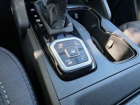 New 2026 Nissan Frontier SV w/ Tow Package image 29