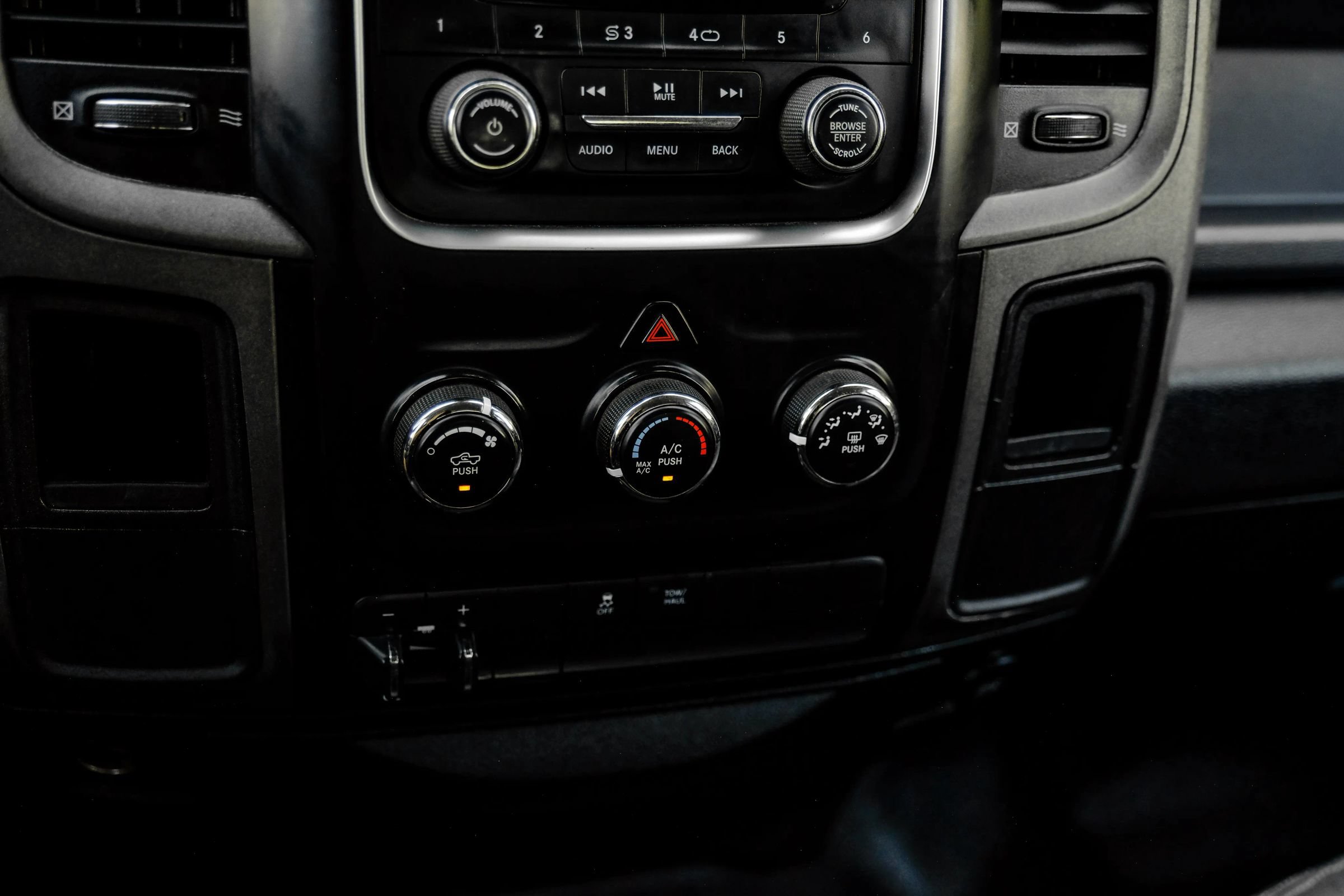 Used 2016 RAM 2500 Tradesman w/ Chrome Appearance Group RWD image 29