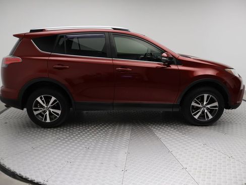 Used 2018 Toyota RAV4 XLE image 7