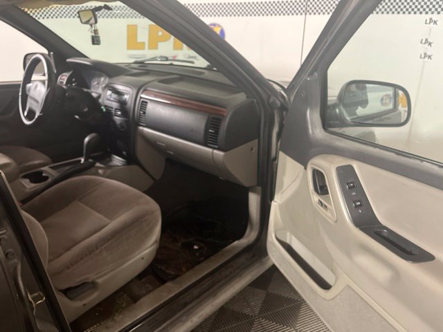 Used 1999 Jeep Grand Cherokee Laredo RWD image 15