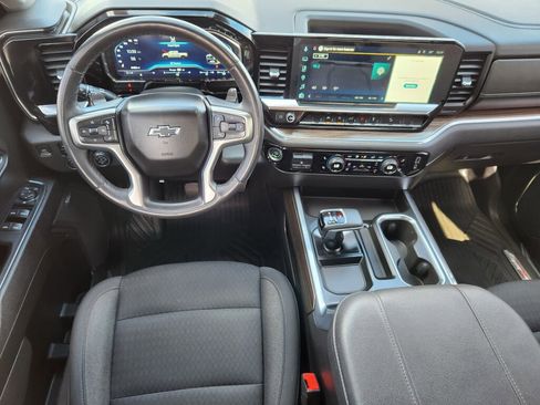 Used 2023 Chevrolet Silverado 1500 LT Trail Boss w/ Convenience Package II image 10