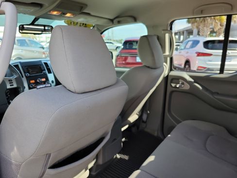 Used 2018 Nissan Frontier SV w/ Value Truck Package image 21