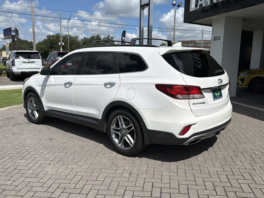 Used 2017 Hyundai Santa Fe FWD image 4