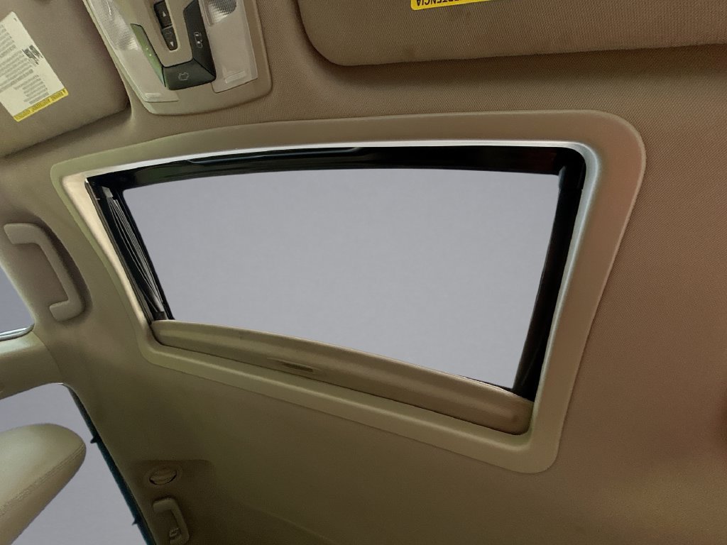 Used 2018 Toyota Sienna XLE w/ XLE Navigation Package FWD image 30
