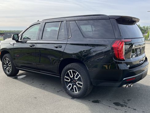 Used 2024 GMC Yukon AT4 w/ AT4 Premium Plus Package image 7